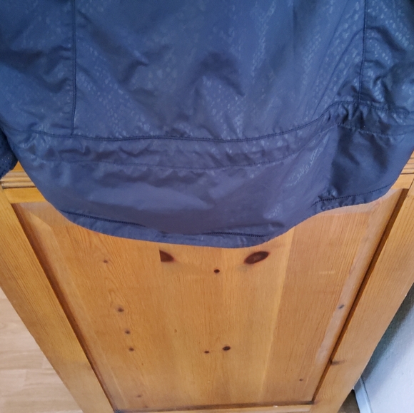 Lululemon Miss Misty Run Jacket II EUC Size 2 - Picture 5 of 8